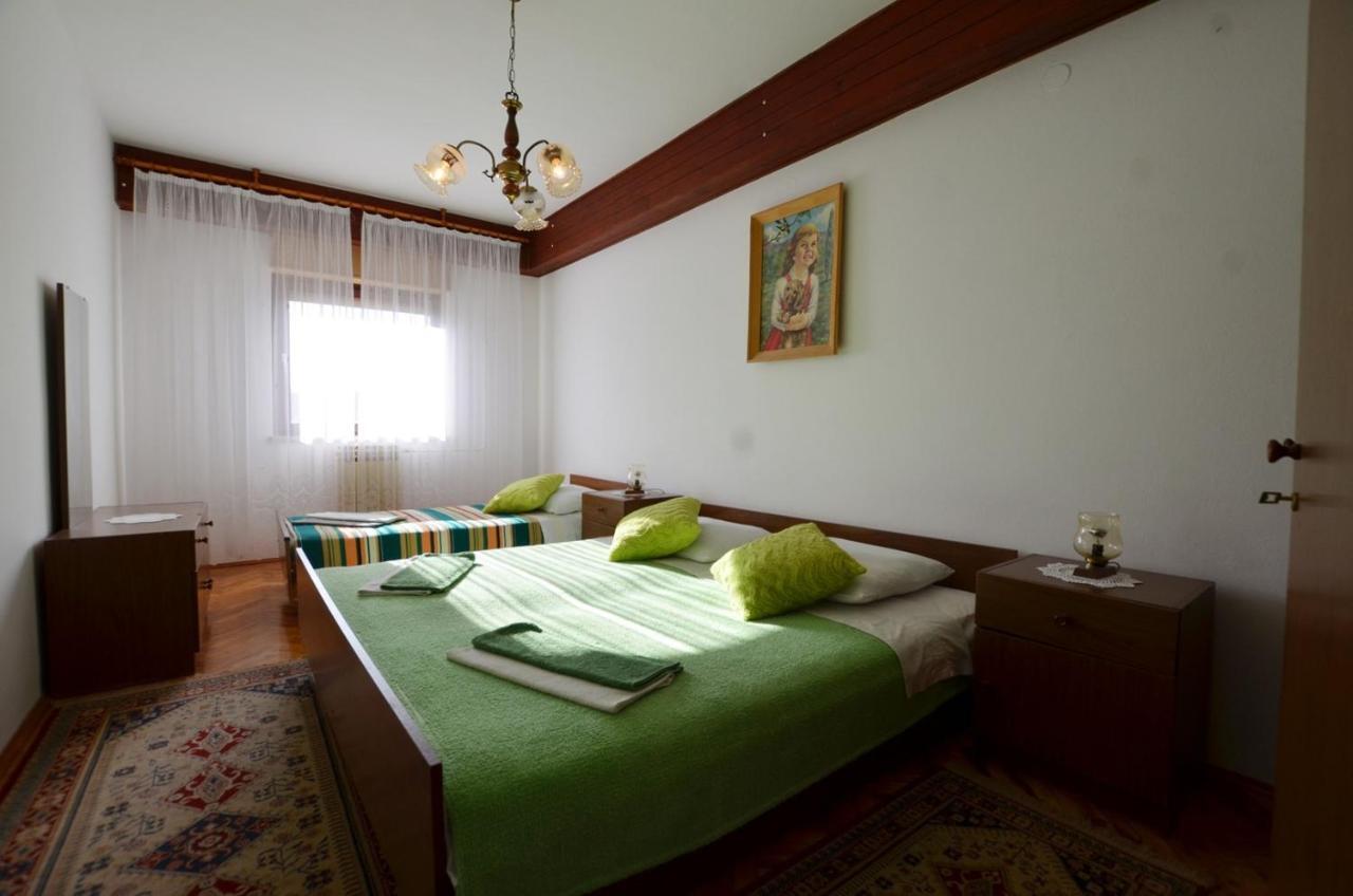 Miro Apartments Kanfanar Bagian luar foto